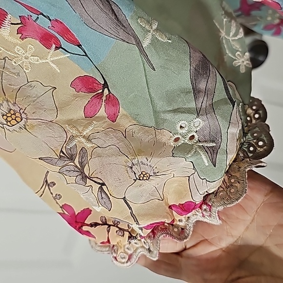 JOHNNY WAS, Women top, NWT. Size medium. Multiple colors. Loose fit. Fabulous - Picture 4 of 16